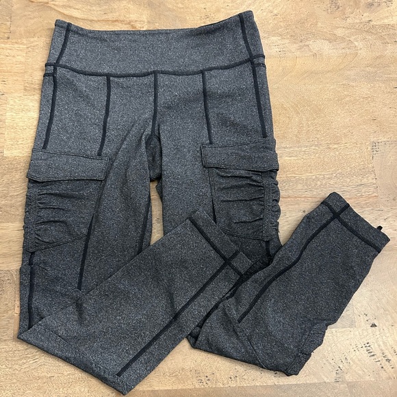 Lululemon Gray Cargo Leggings with Pockets Size 6 - Picture 2 of 8
